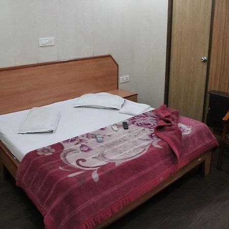 Hotel Express66 Yeni Delhi Dış mekan fotoğraf